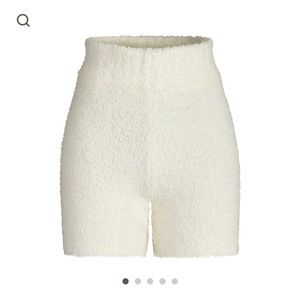 Skims Cozy Shorts size S/M - brand new, never opened!